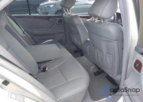 2001 Mercedes-Benz E 320 из США, поврежденный, VIN WDBJF65J81B190397